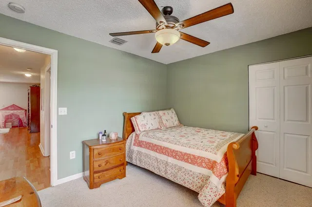Residence photo 24