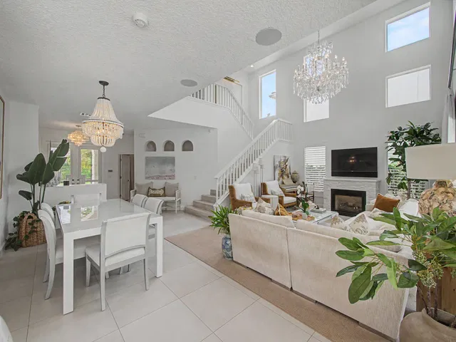 Woodfield Country Club Residence photo 7