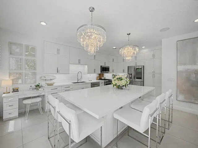 Woodfield Country Club Residence photo 11