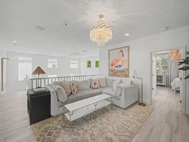 Woodfield Country Club Residence photo 18