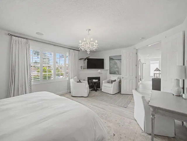 Woodfield Country Club Residence photo 21