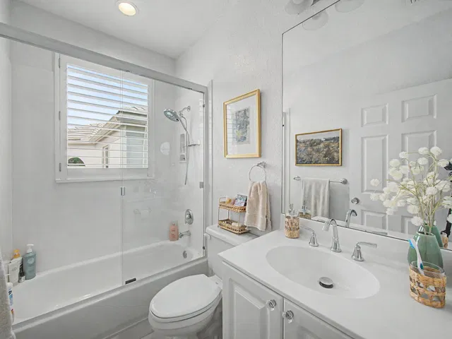 Woodfield Country Club Residence photo 25