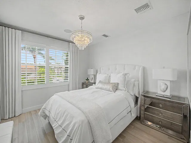 Woodfield Country Club Residence photo 28