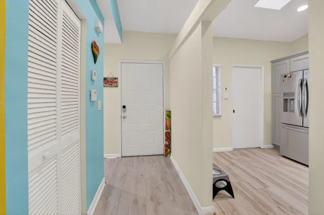 Residence photo 6