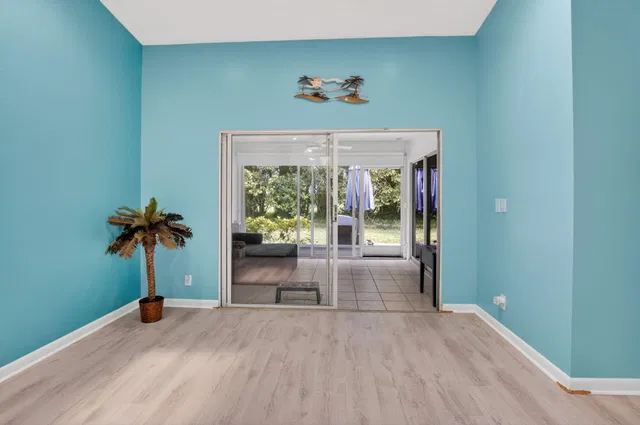 Residence photo 18