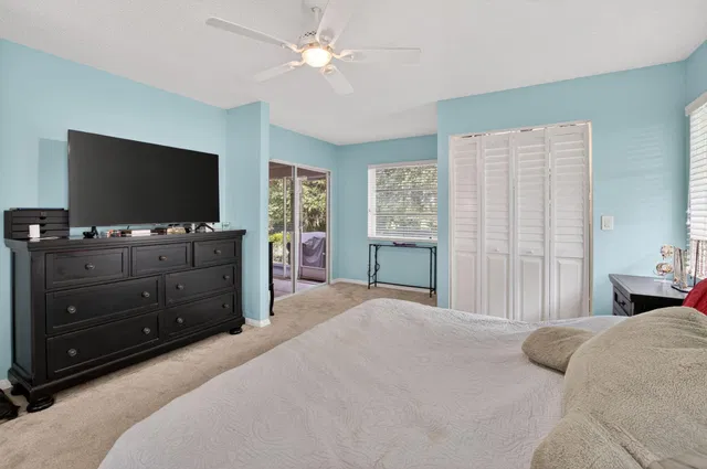 Residence photo 22