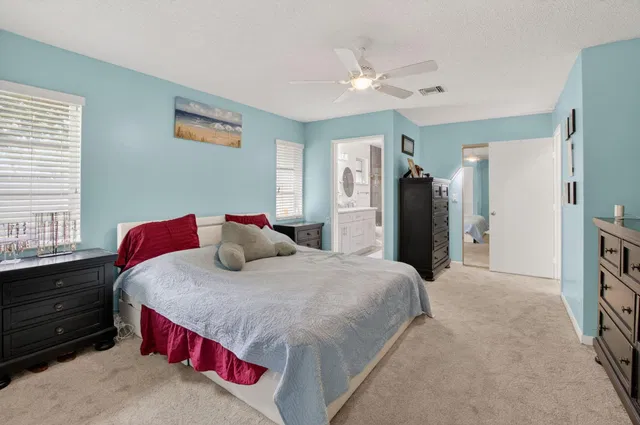 Residence photo 23