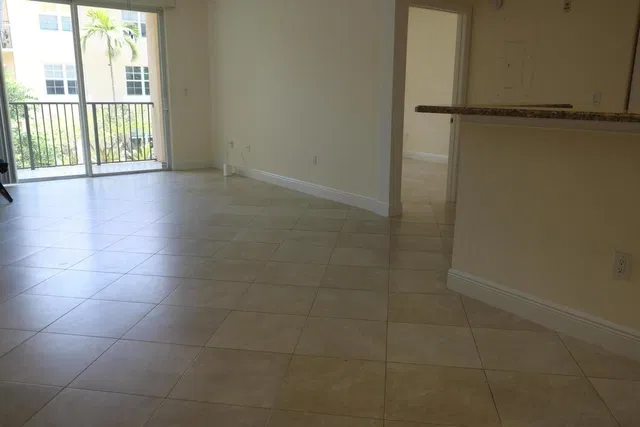 Downtown West Palm Beach Unit 212 photo 6