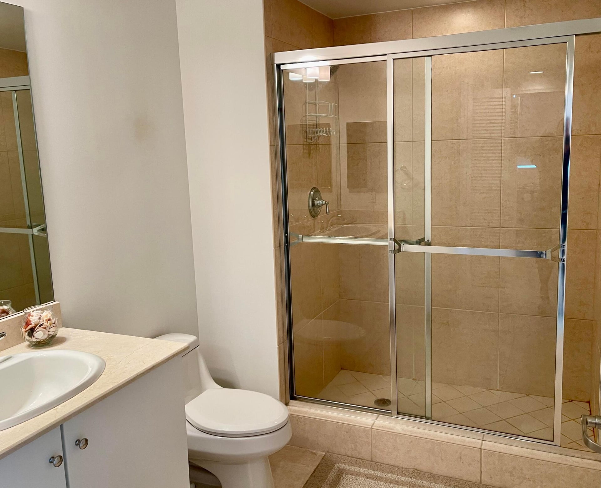 Unit 1206 photo 19