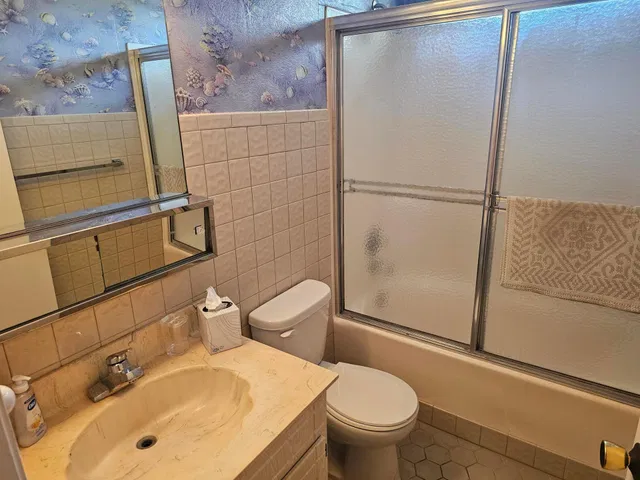 Unit G6 photo 18