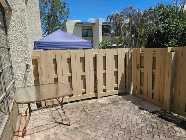 Unit G6 photo 29