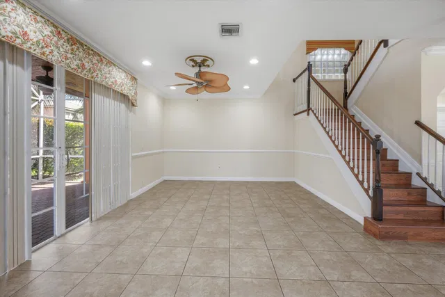 Residence photo 5
