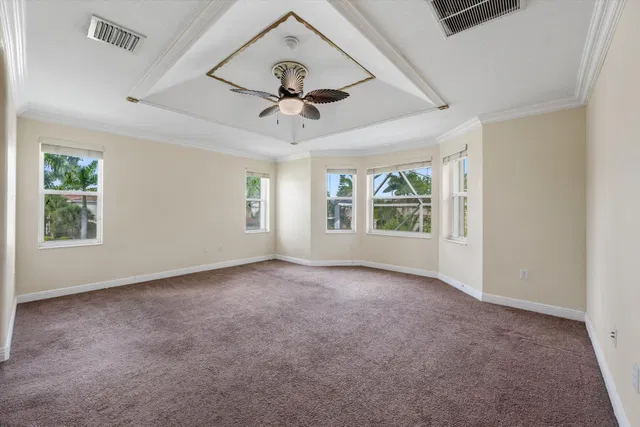 Residence photo 15