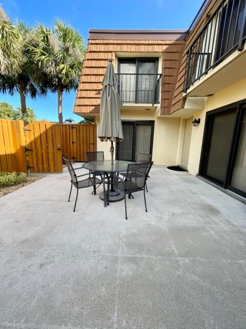  Residence photo 32
