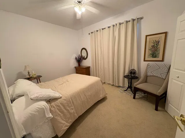 Residence photo 11