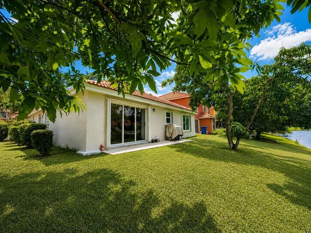 Residence photo 13