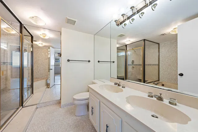 Singer Island Unit 1-1404 photo 14