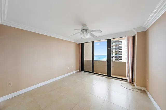 Singer Island Unit 1-1404 photo 16