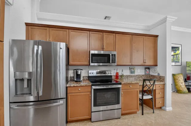 Residence photo 15