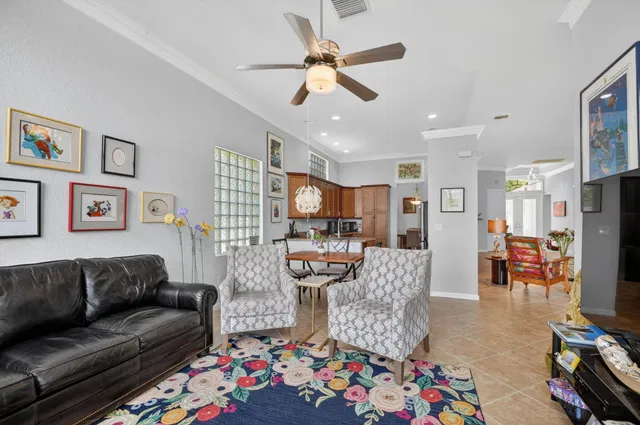  Residence photo 25