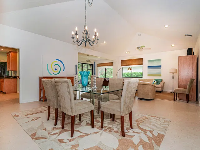 Willoughby Golf Club Residence photo 17