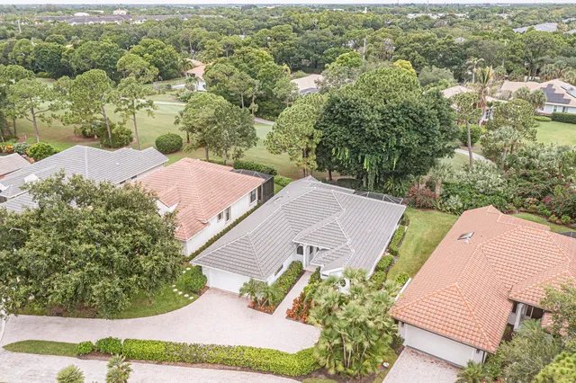 Willoughby Golf Club Residence photo 44
