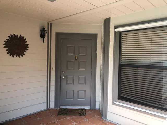 Residence photo 3