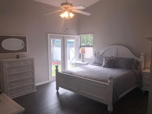 Residence photo 12