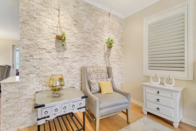 Residence photo 3