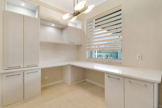 Residence photo 10