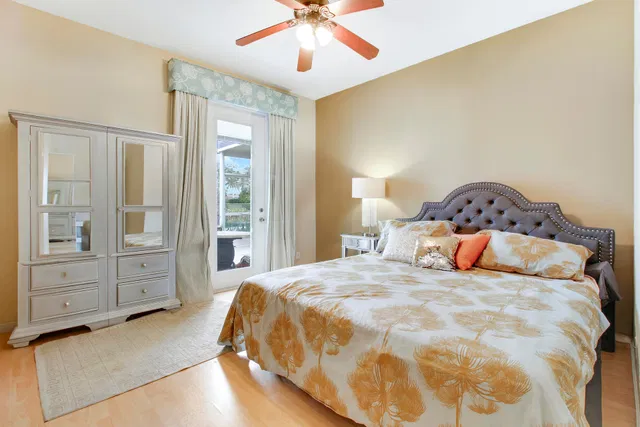 Residence photo 12
