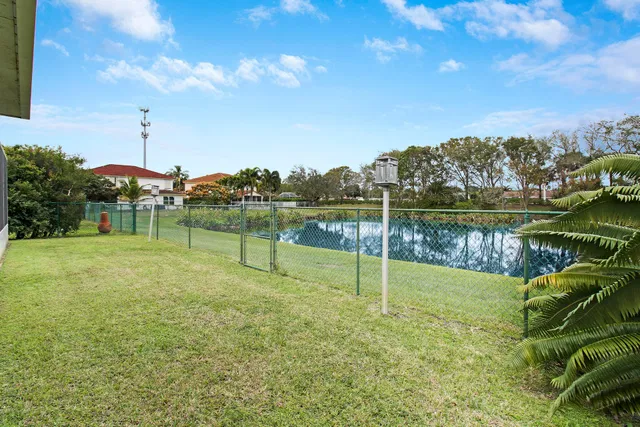 Residence photo 14