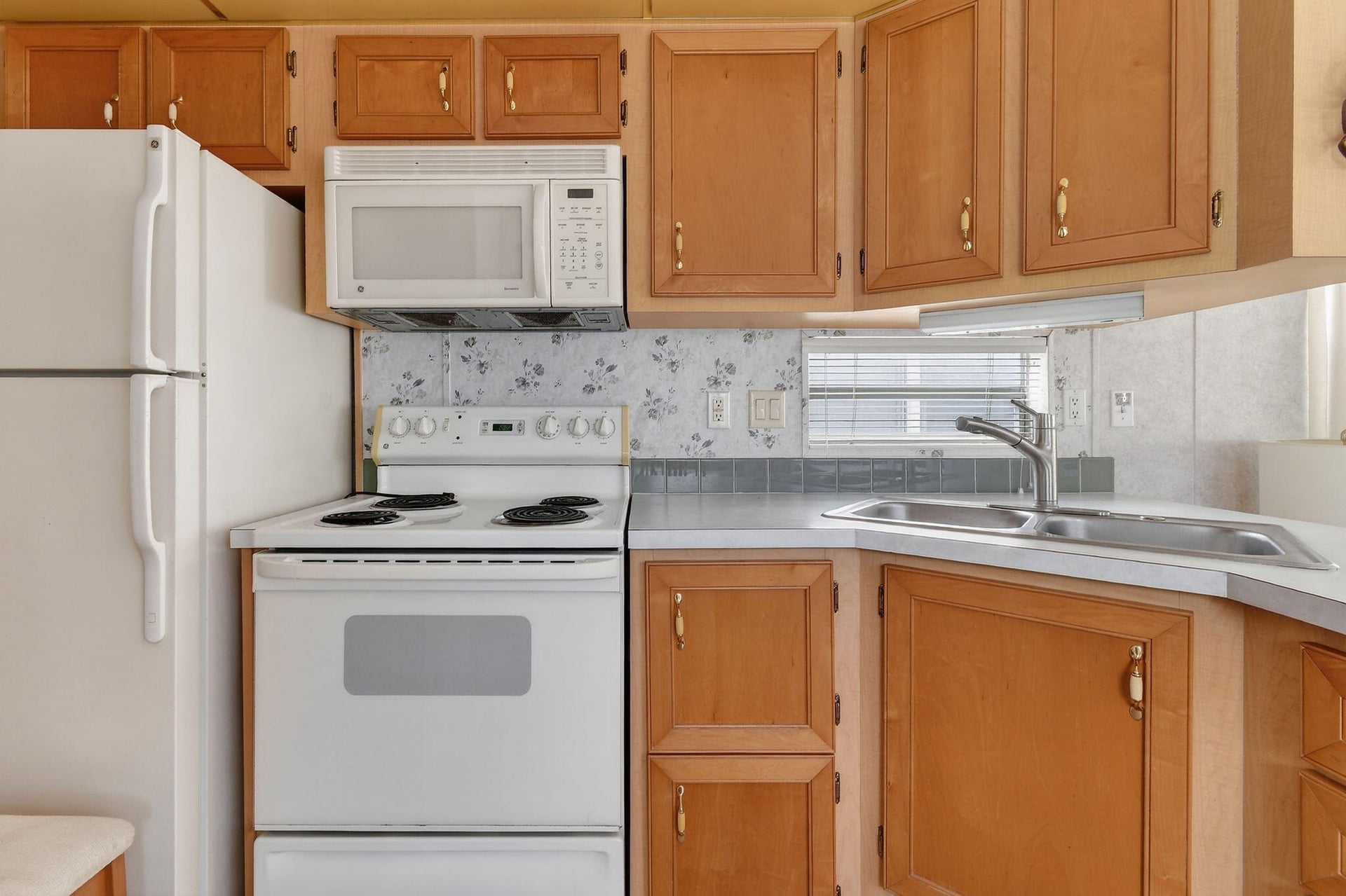 Unit 2 photo 17