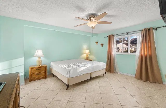 Residence photo 26
