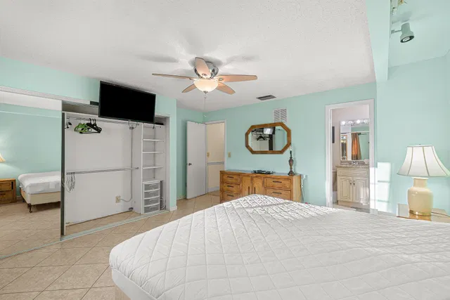 Residence photo 29