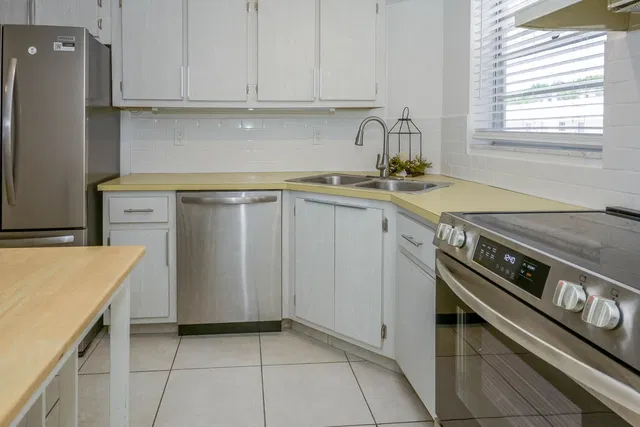 Unit 26-256 photo 5