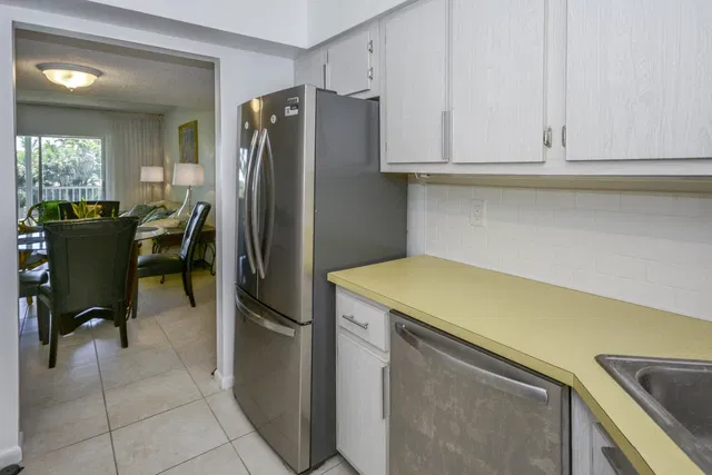 Unit 26-256 photo 6