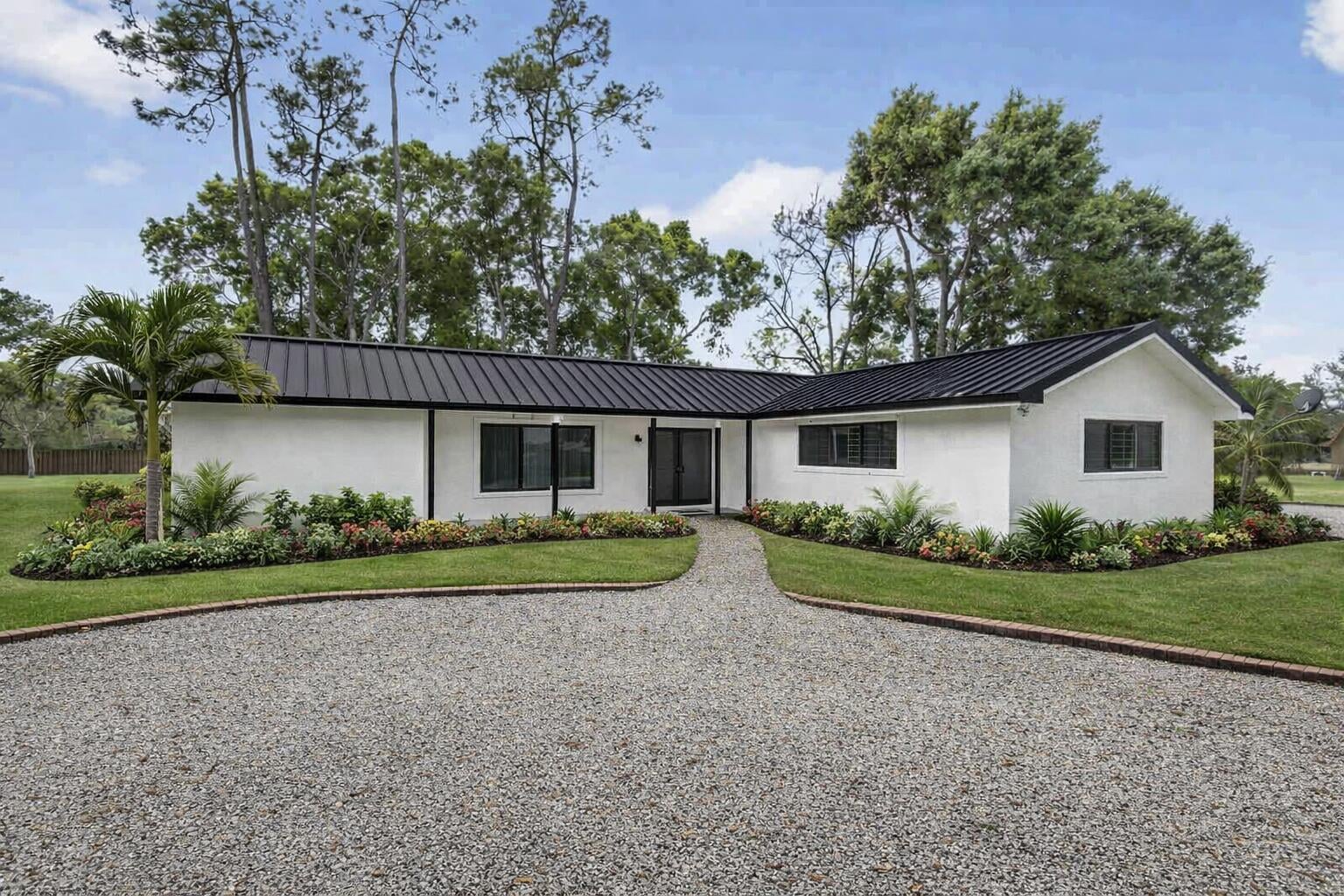 Residence photo 3