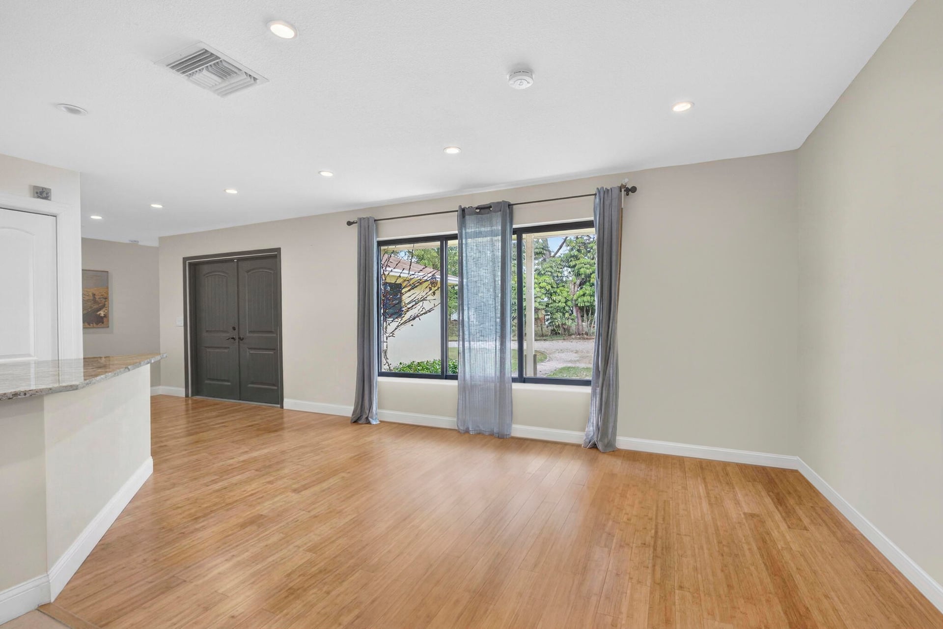 Residence photo 9