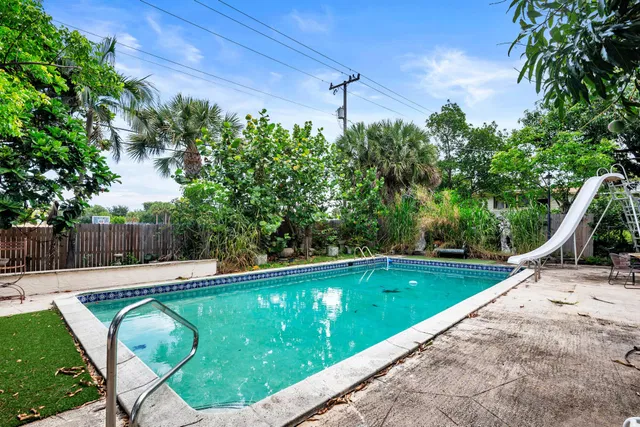 West Palm Beach Residence photo 24