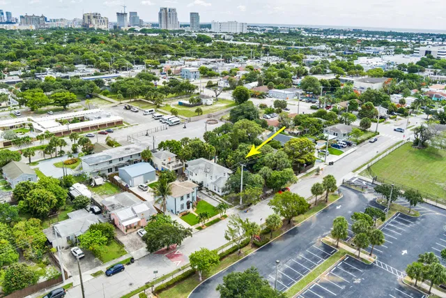 West Palm Beach Residence photo 32