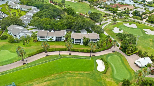 Admirals Cove Residence photo 19
