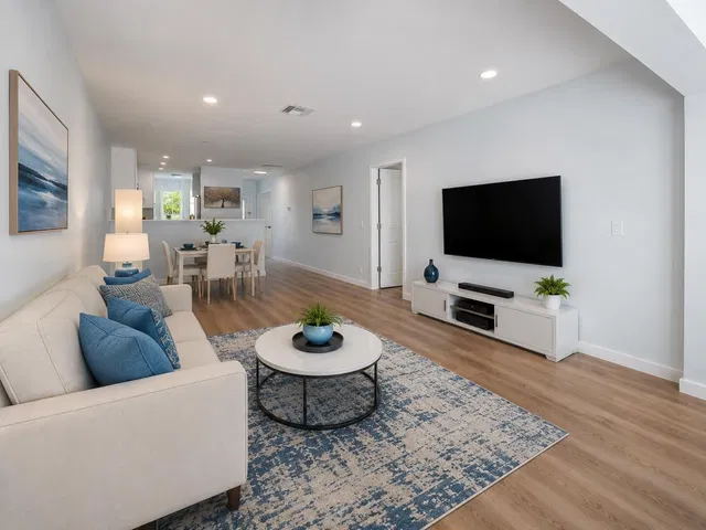 Unit 203 photo 2