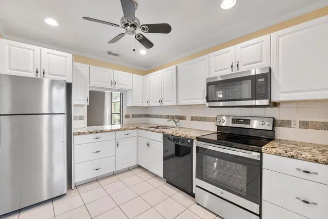 Boca Lago Country Club Homes Unit 6-h photo 7