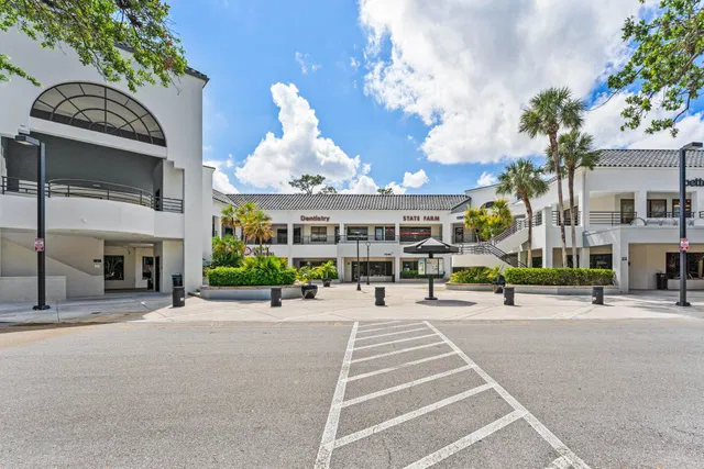 Residence photo 3