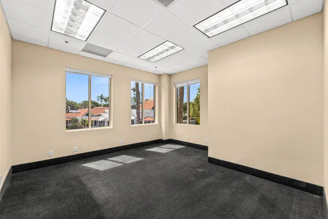 Residence photo 15
