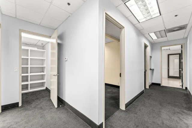 Residence photo 16