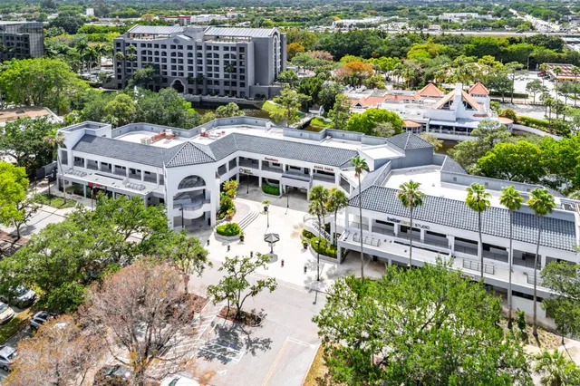 Residence photo 25