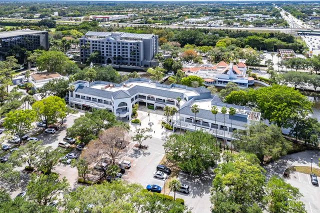 Residence photo 29