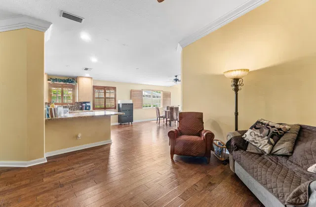 Residence photo 14